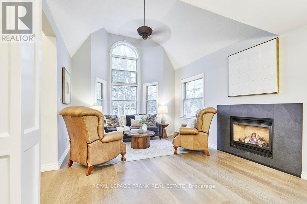 












1645 ACORN LANE

,
Pickering,




Ontario
L1Y1A7

