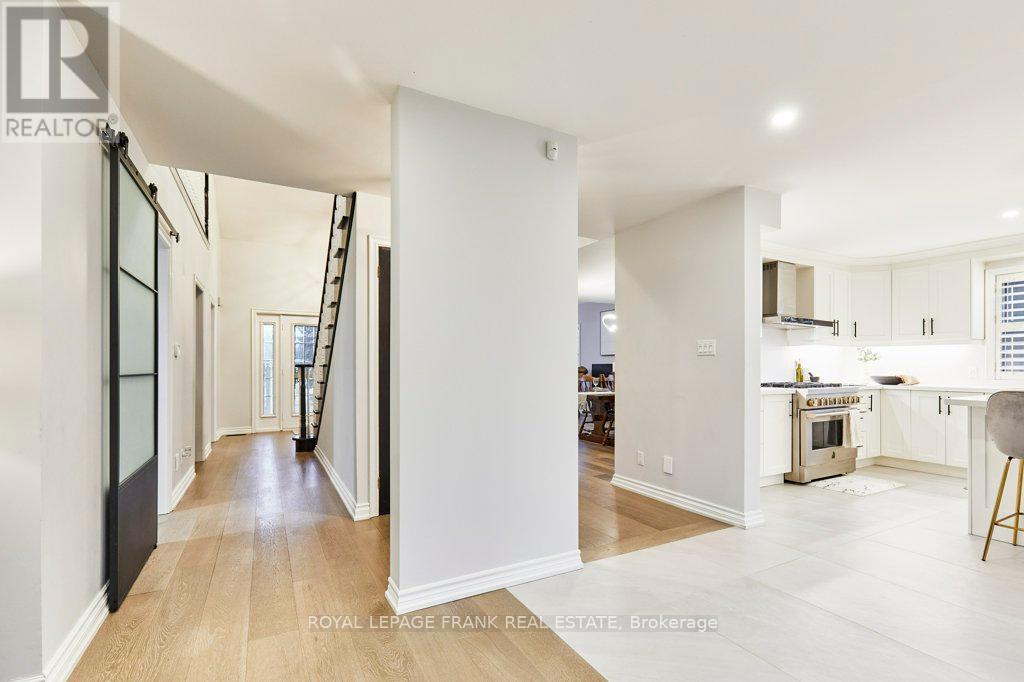 












1645 ACORN LANE

,
Pickering,




Ontario
L1Y1A7

