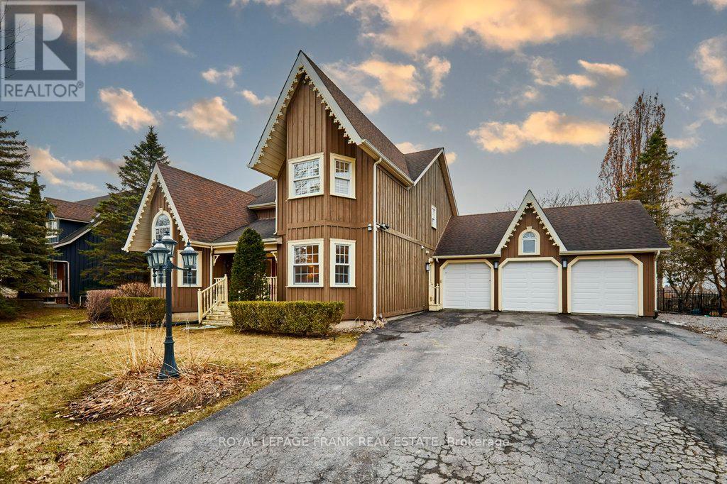 












1645 ACORN LANE

,
Pickering,




Ontario
L1Y1A7


