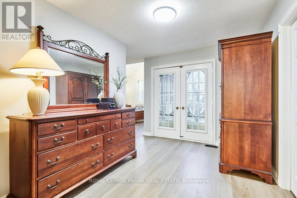 












1645 ACORN LANE

,
Pickering,




Ontario
L1Y1A7

