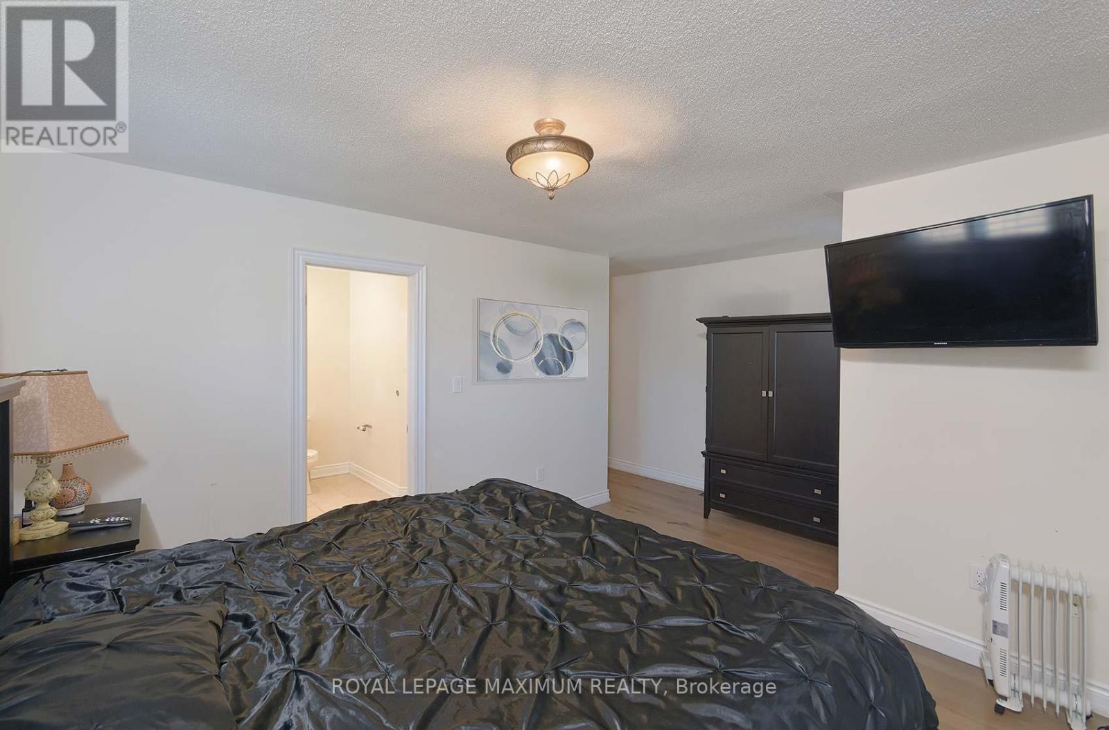 












8 SEDGEWICK PLACE

,
Vaughan,




Ontario
L4H3L5

