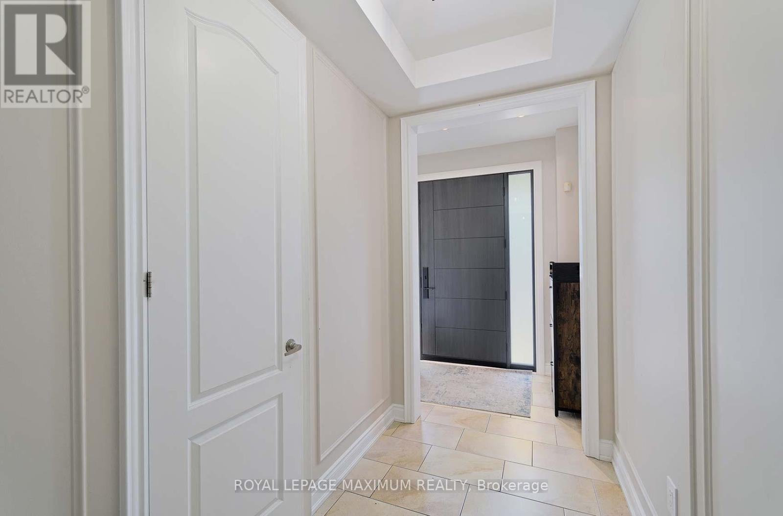 












8 SEDGEWICK PLACE

,
Vaughan,




Ontario
L4H3L5

