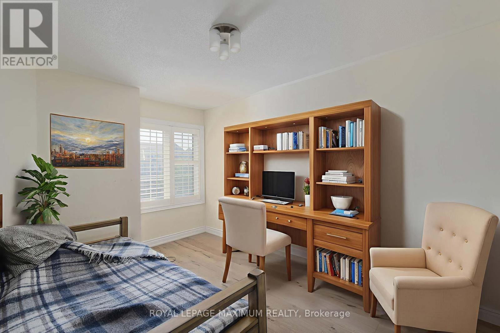 












8 SEDGEWICK PLACE

,
Vaughan,




Ontario
L4H3L5


