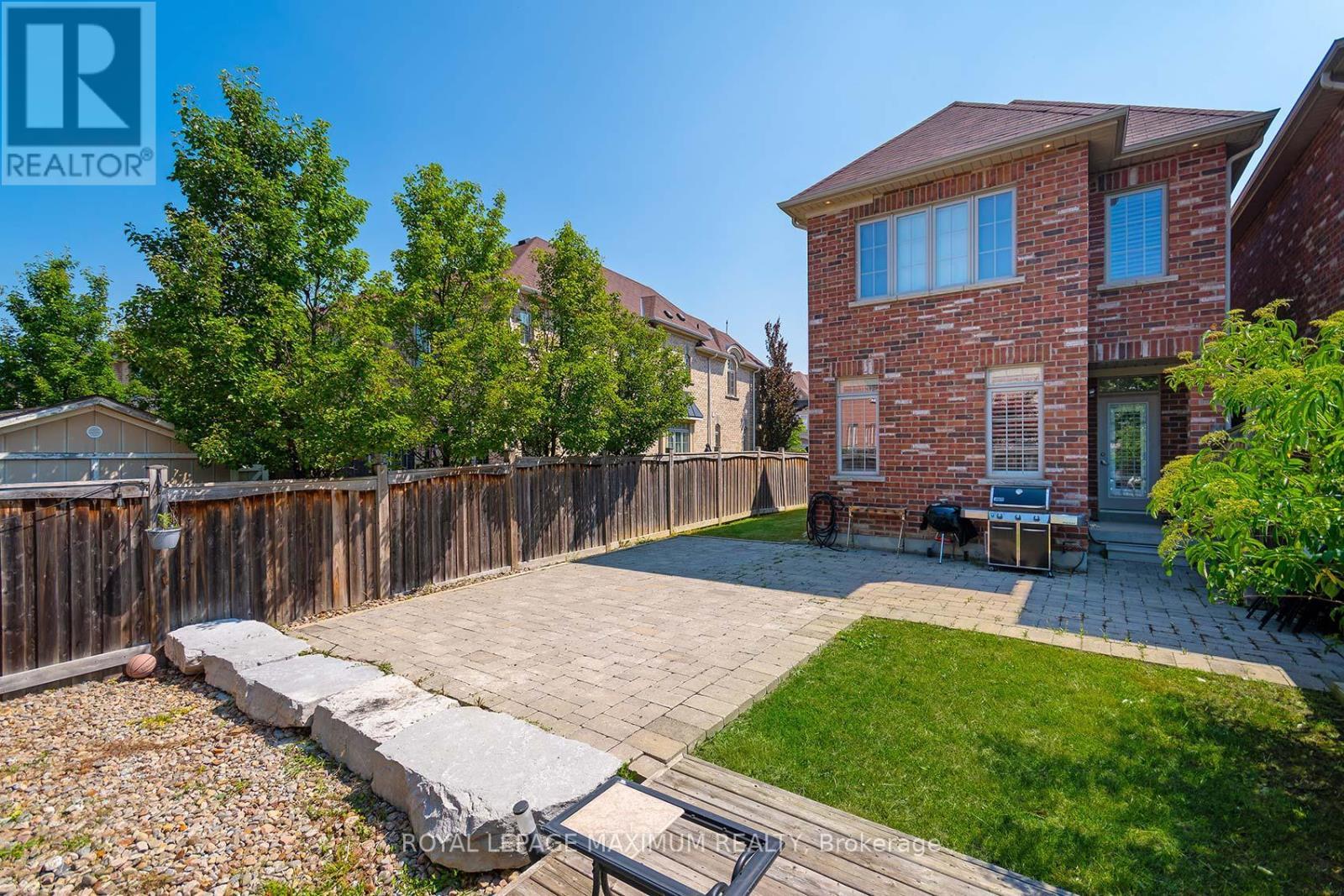 












8 SEDGEWICK PLACE

,
Vaughan,




Ontario
L4H3L5

