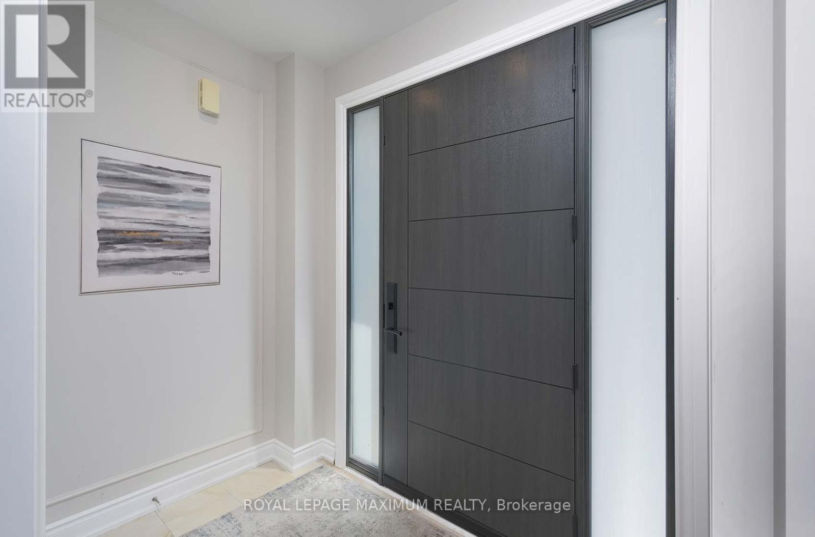 












8 SEDGEWICK PLACE

,
Vaughan,




Ontario
L4H3L5

