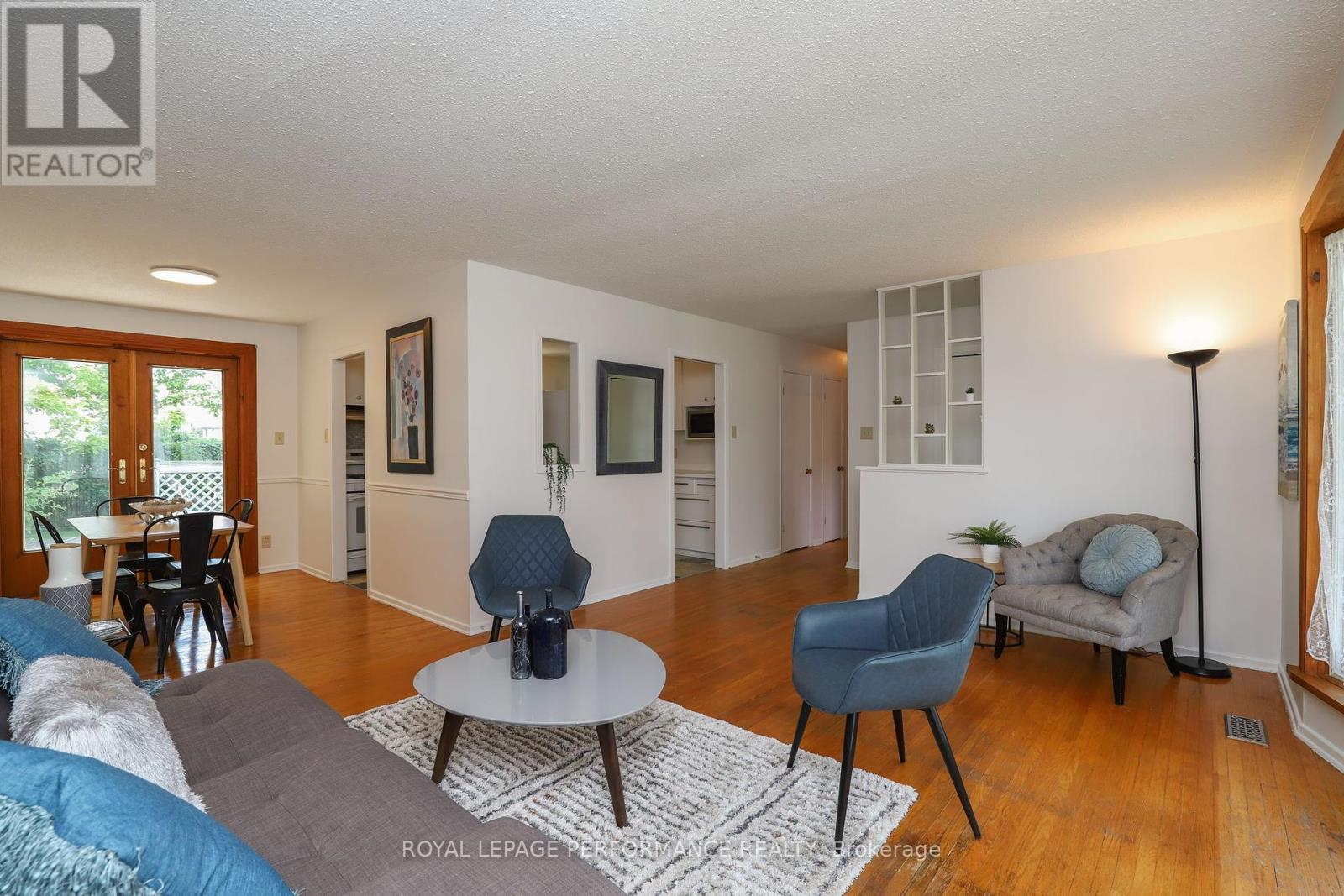 












45 KEEWATIN CRESCENT

,
Ottawa,




Ontario
K2E5S2

