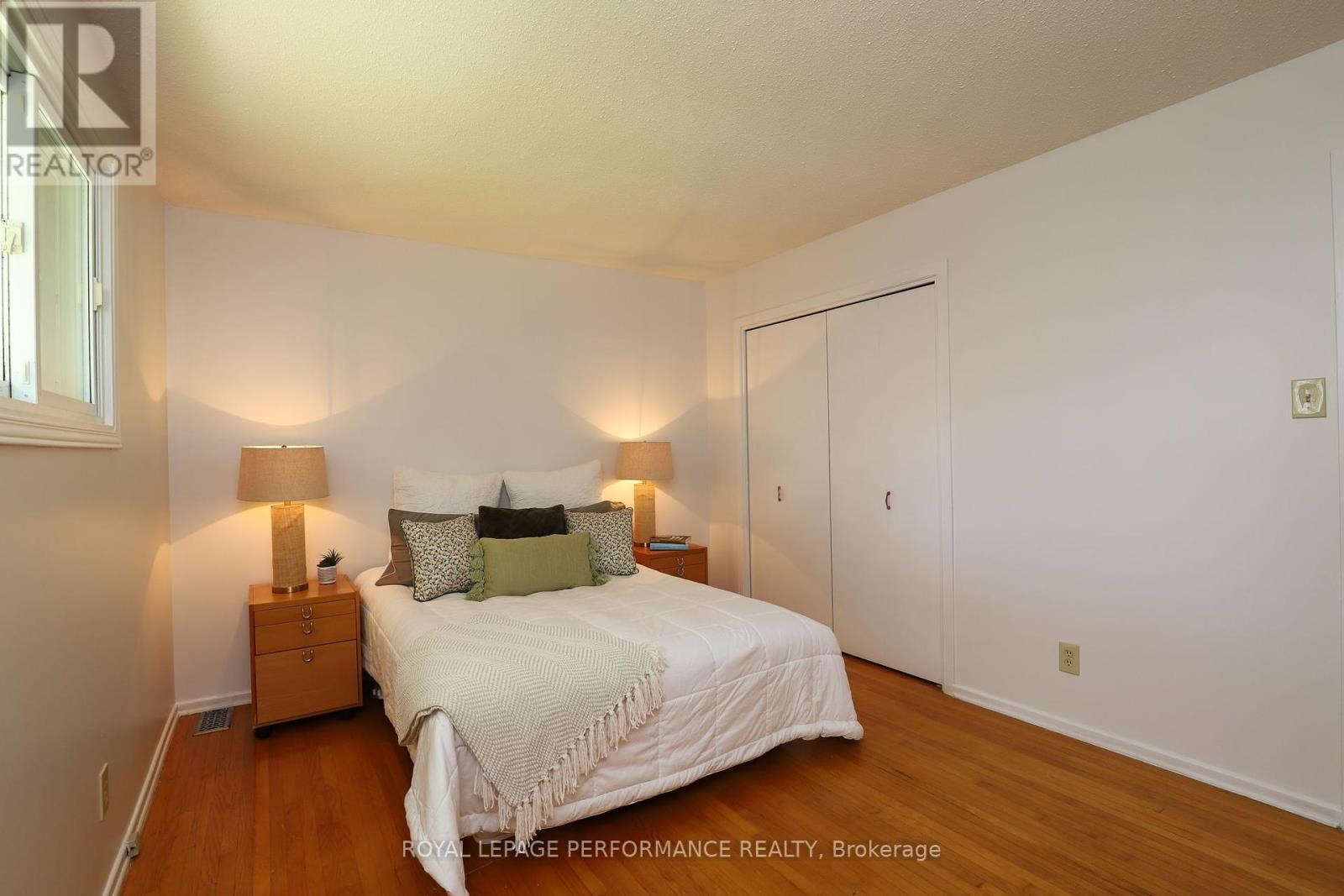 












45 KEEWATIN CRESCENT

,
Ottawa,




Ontario
K2E5S2


