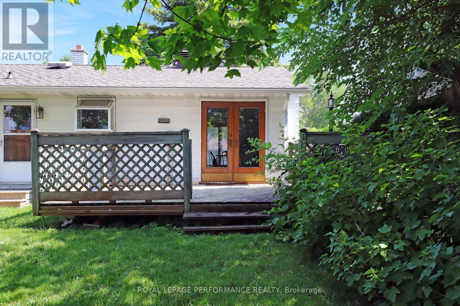 












45 KEEWATIN CRESCENT

,
Ottawa,




Ontario
K2E5S2


