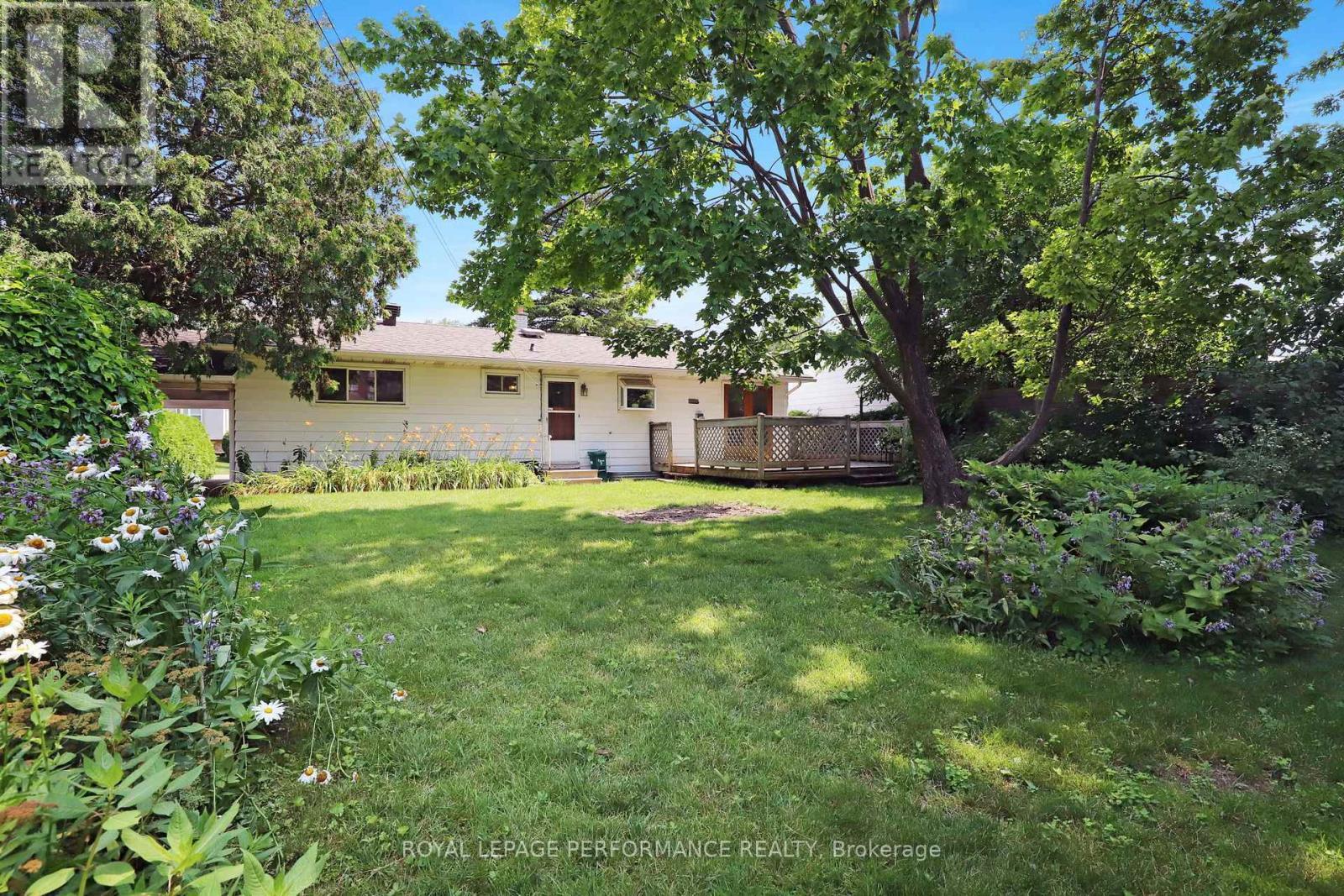 












45 KEEWATIN CRESCENT

,
Ottawa,




Ontario
K2E5S2

