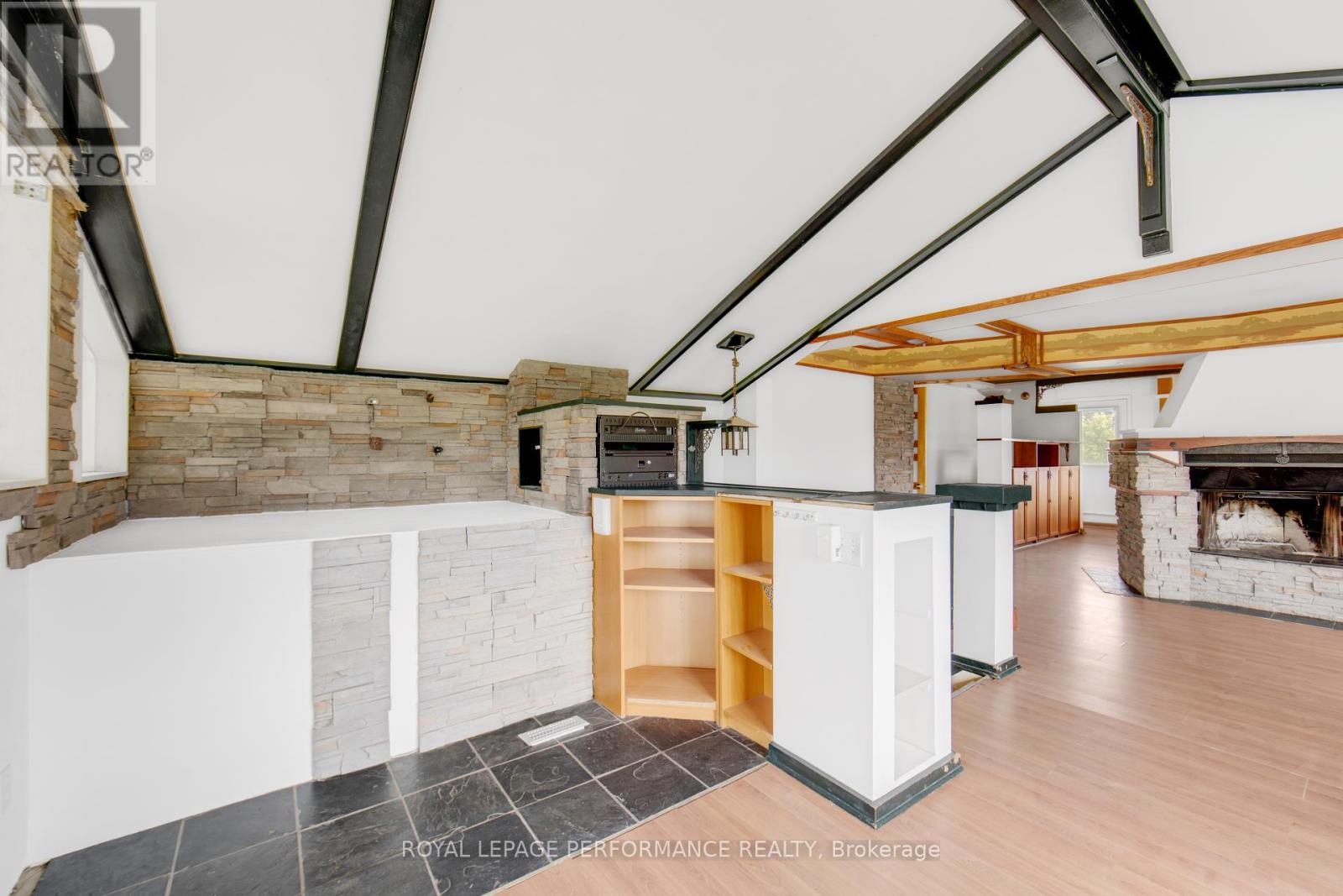 












2575 CONCESSION 2 ROAD

,
Alfred and Plantagenet,




Ontario
K0B1J0

