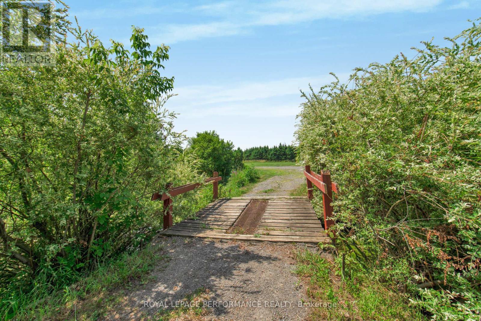 












2575 CONCESSION 2 ROAD

,
Alfred and Plantagenet,




Ontario
K0B1J0

