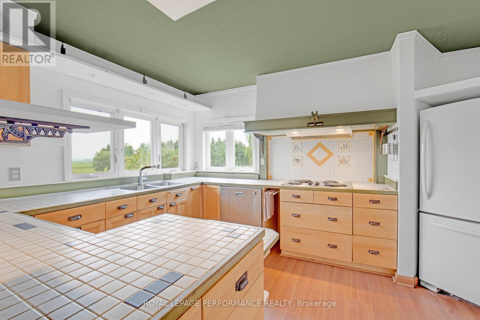 












2575 CONCESSION 2 ROAD

,
Alfred and Plantagenet,




Ontario
K0B1J0

