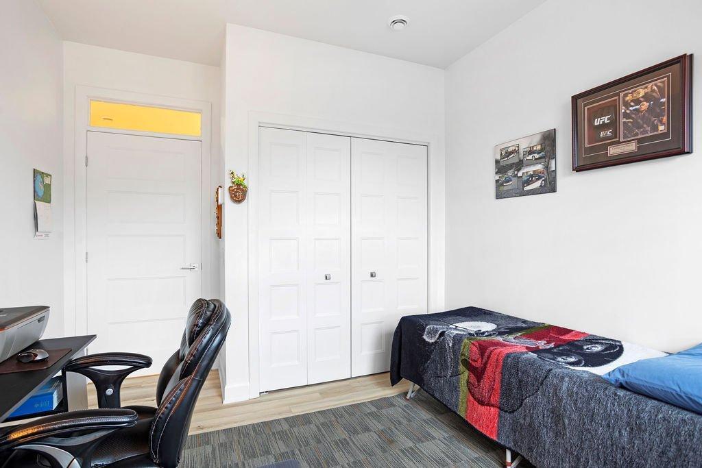









910


Boul. du Curé-Labelle

, 103,
Blainville,




QC
J7C2L2


