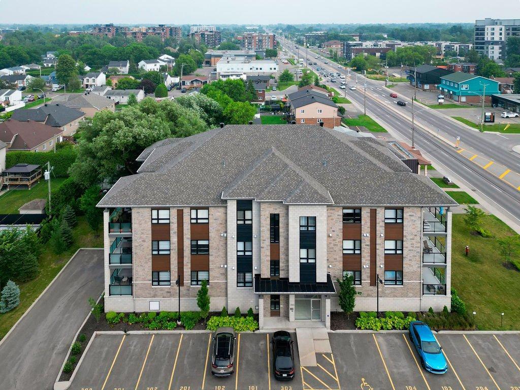 









910


Boul. du Curé-Labelle

, 103,
Blainville,




QC
J7C2L2


