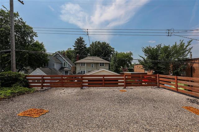 









179


Niagara

ST,
Winnipeg,




MB
R3N 0V1

