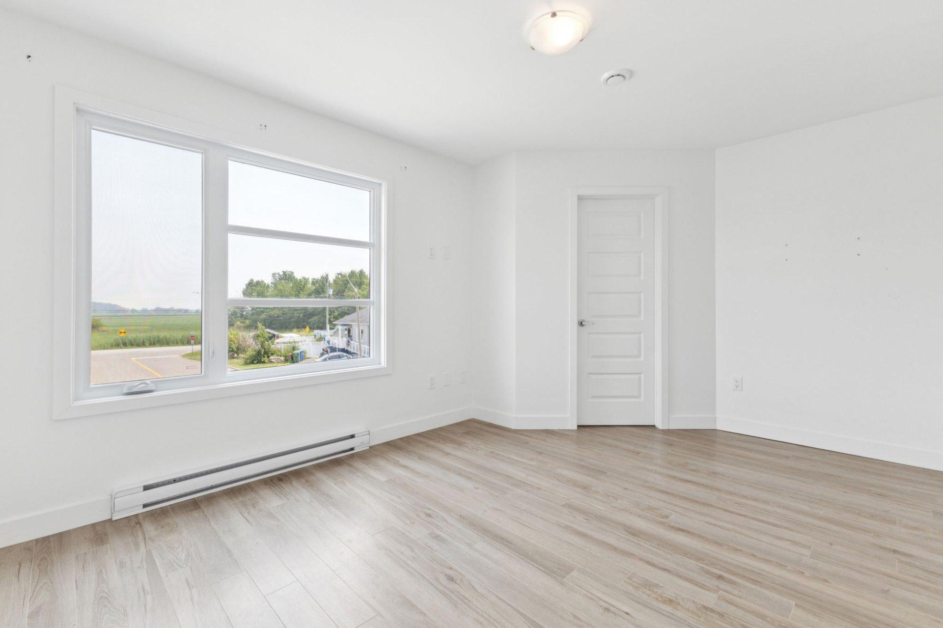 









203


Rue Guy-Lafleur

,
Thurso,




QC
J0X3B0

