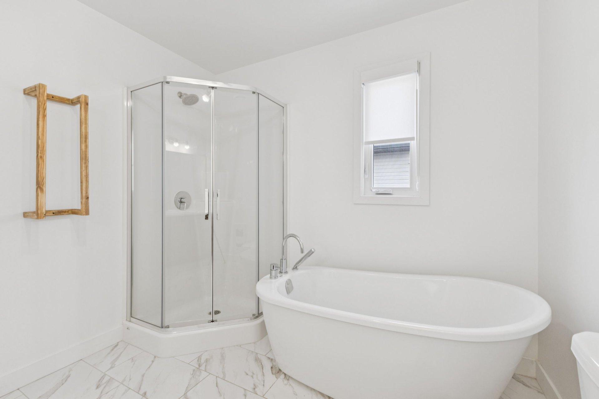 









203


Rue Guy-Lafleur

,
Thurso,




QC
J0X3B0

