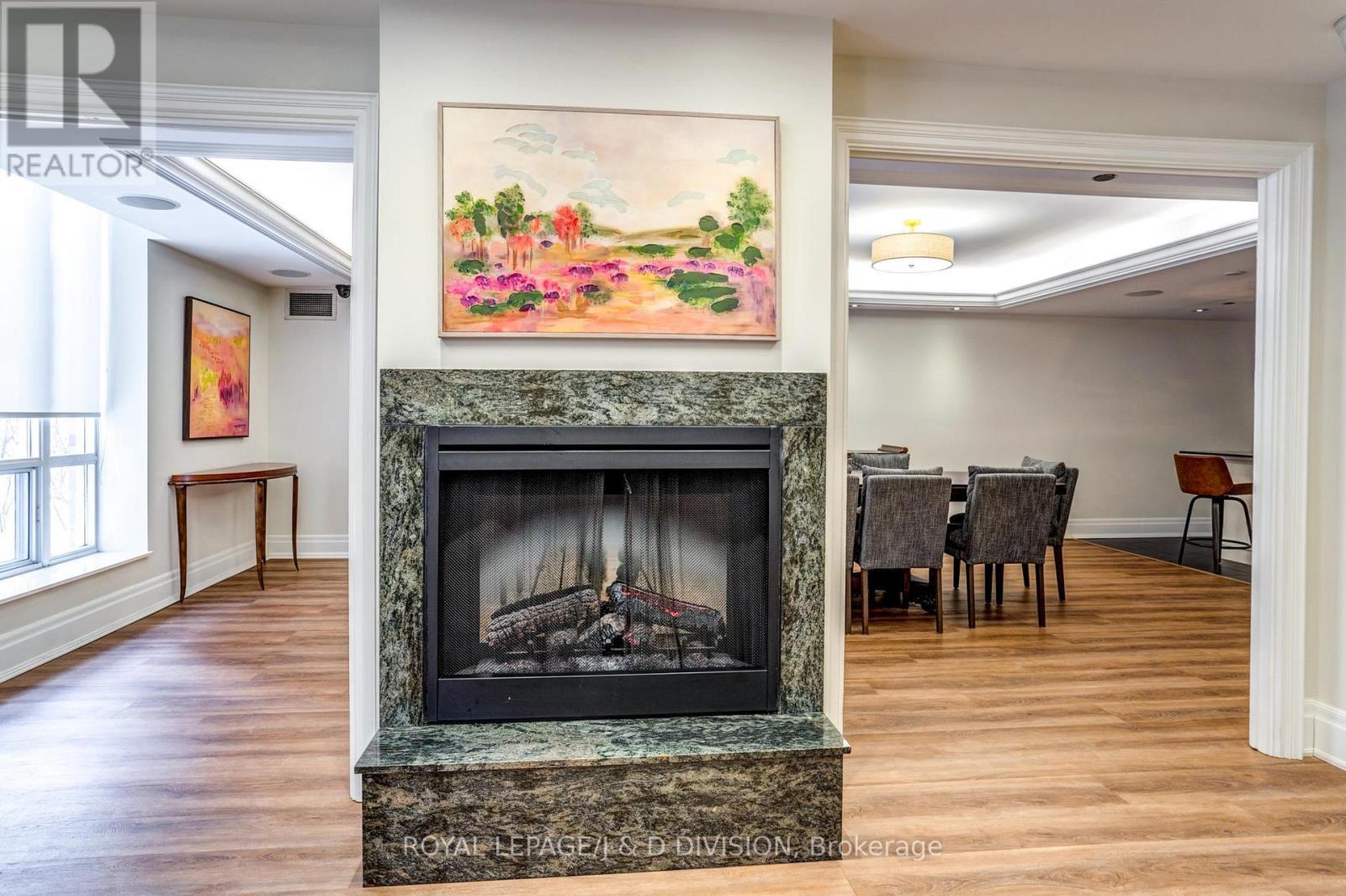 












601 - 451 ROSEWELL AVENUE

,
Toronto,




Ontario
M4R2H8

