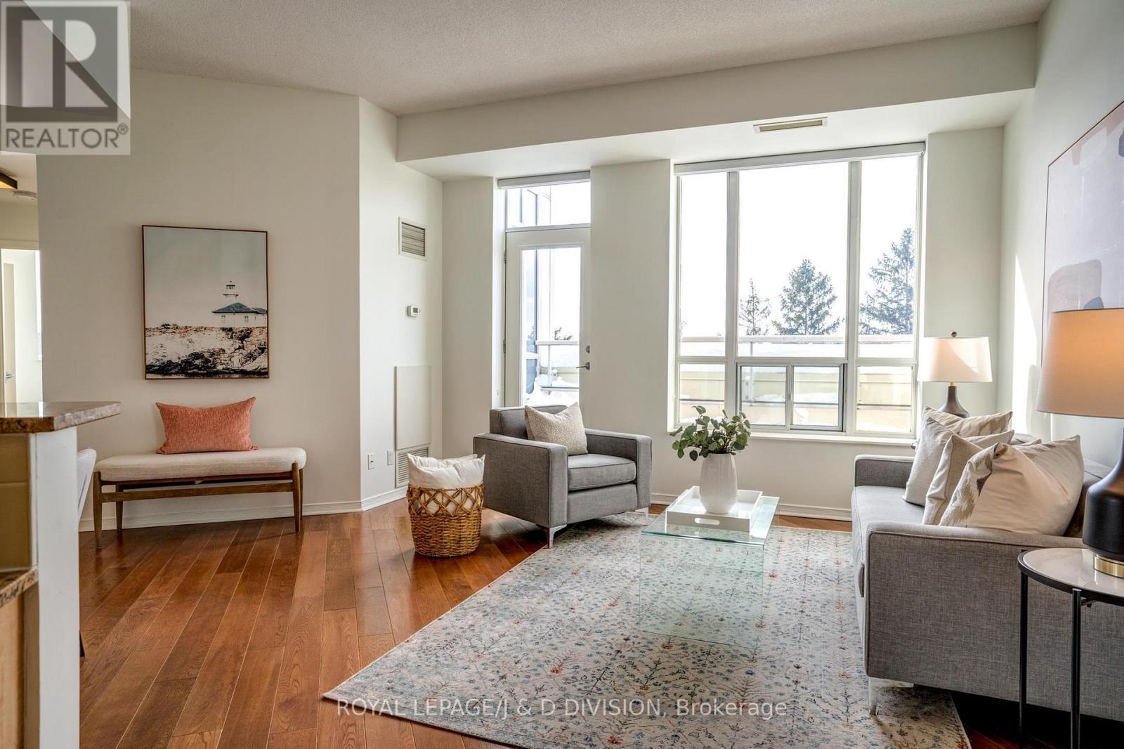 












601 - 451 ROSEWELL AVENUE

,
Toronto,




Ontario
M4R2H8

