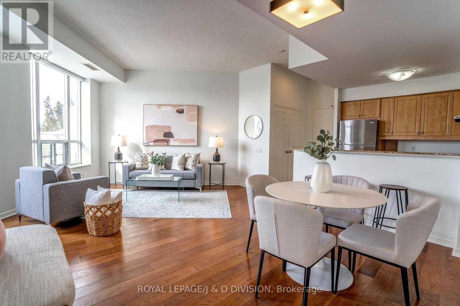 












601 - 451 ROSEWELL AVENUE

,
Toronto,




Ontario
M4R2H8

