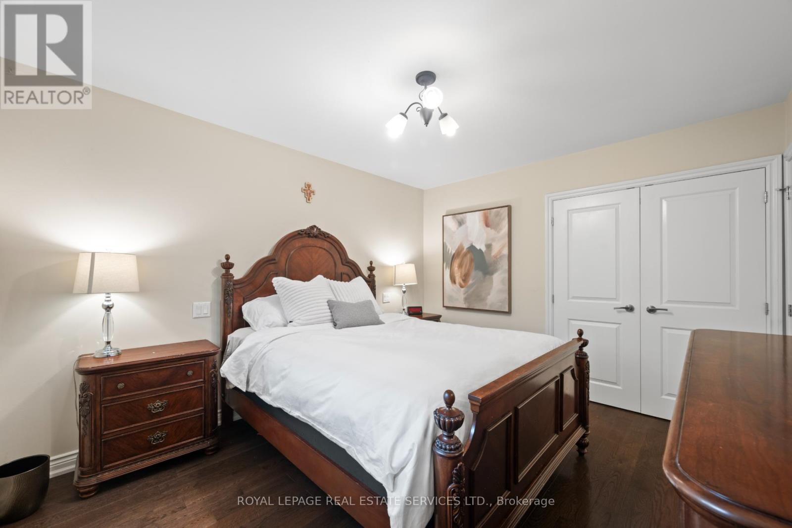 












106 WEST DEANE PARK DRIVE

,
Toronto,




Ontario
M9B2S5


