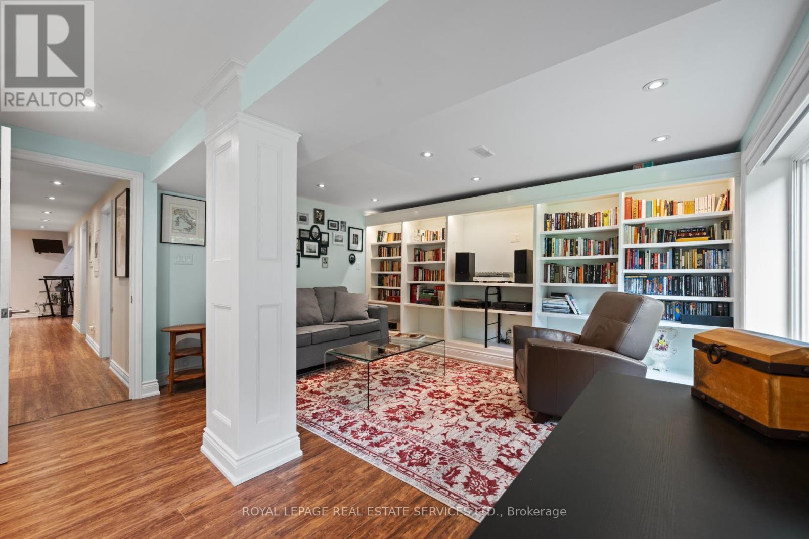 












106 WEST DEANE PARK DRIVE

,
Toronto,




Ontario
M9B2S5

