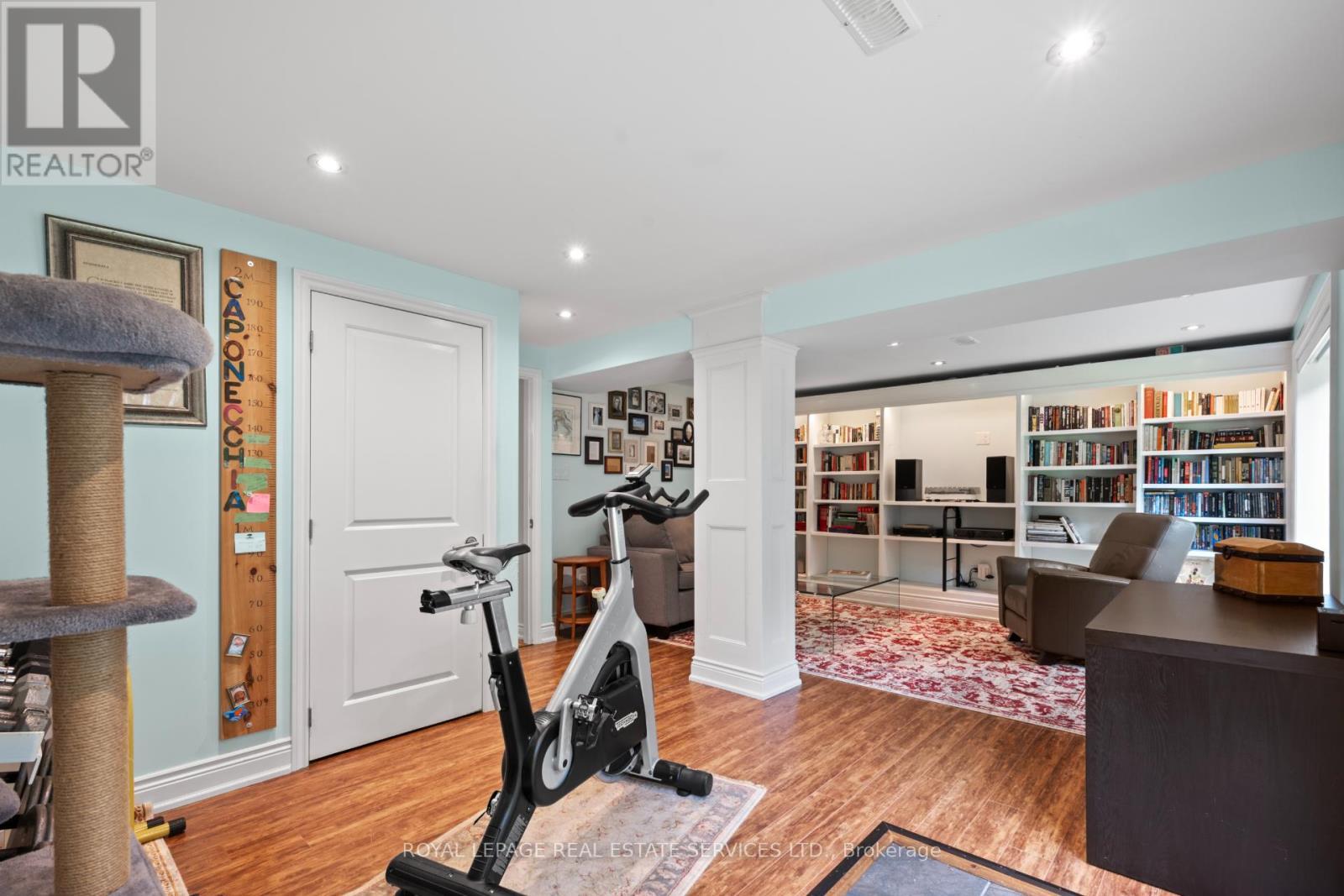 












106 WEST DEANE PARK DRIVE

,
Toronto,




Ontario
M9B2S5

