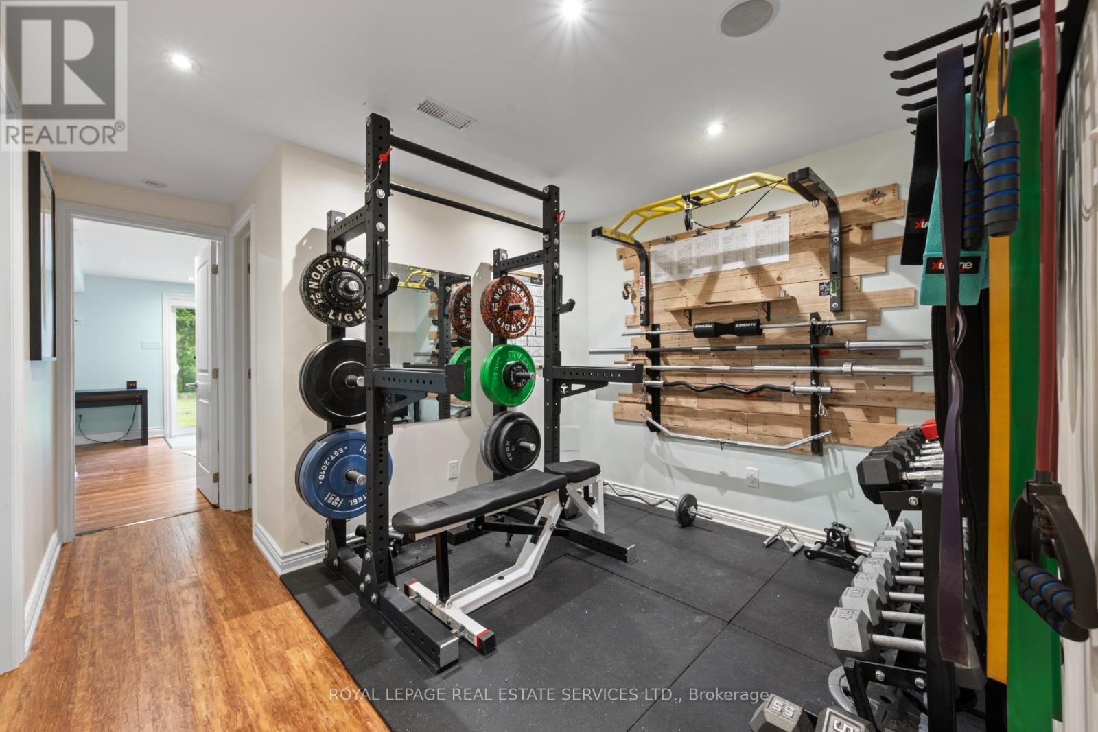 












106 WEST DEANE PARK DRIVE

,
Toronto,




Ontario
M9B2S5

