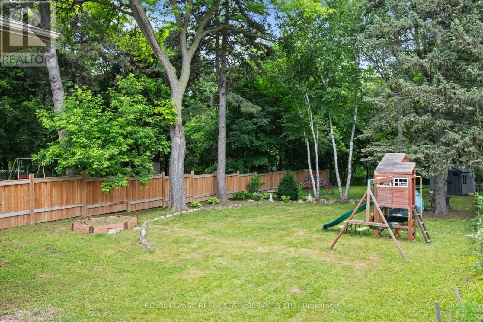 












106 WEST DEANE PARK DRIVE

,
Toronto,




Ontario
M9B2S5

