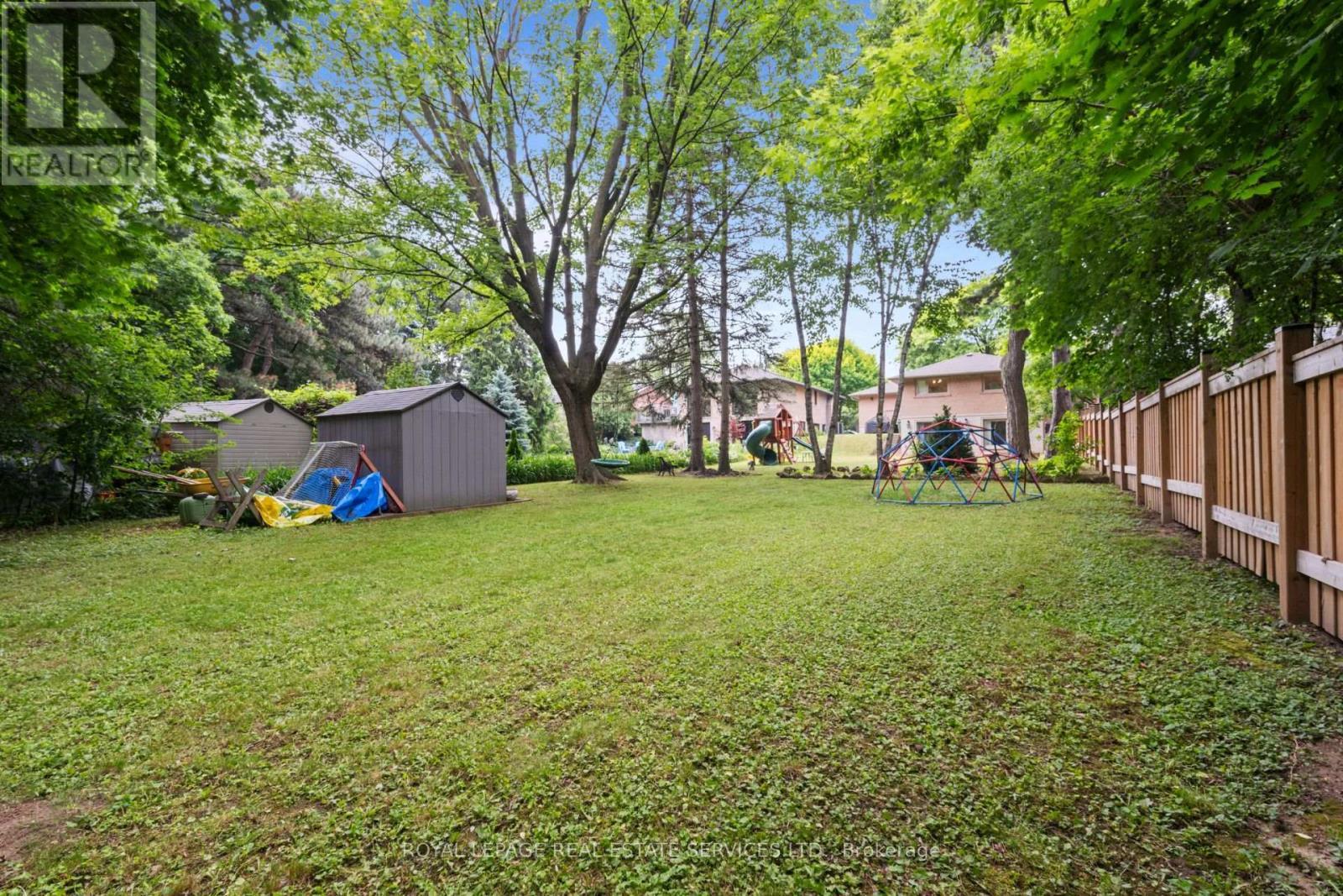 












106 WEST DEANE PARK DRIVE

,
Toronto,




Ontario
M9B2S5

