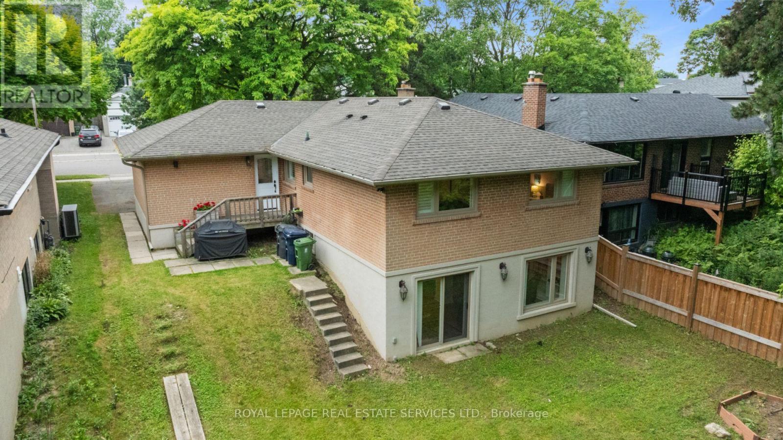 












106 WEST DEANE PARK DRIVE

,
Toronto,




Ontario
M9B2S5

