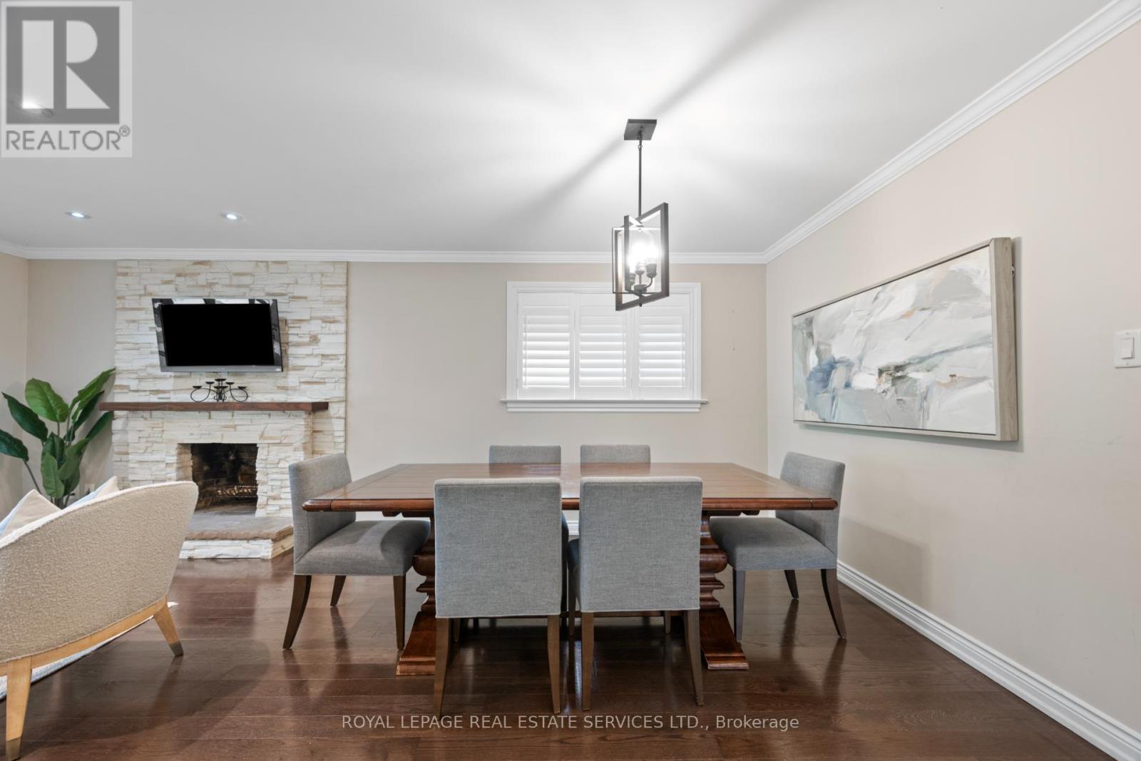 












106 WEST DEANE PARK DRIVE

,
Toronto,




Ontario
M9B2S5

