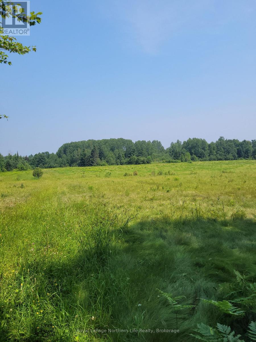 












PT LT 12, & 13 CON 12 VAUGHAN ROAD

,
Papineau-Cameron (Papineau Cameron),







Ontario
P0H1V0

