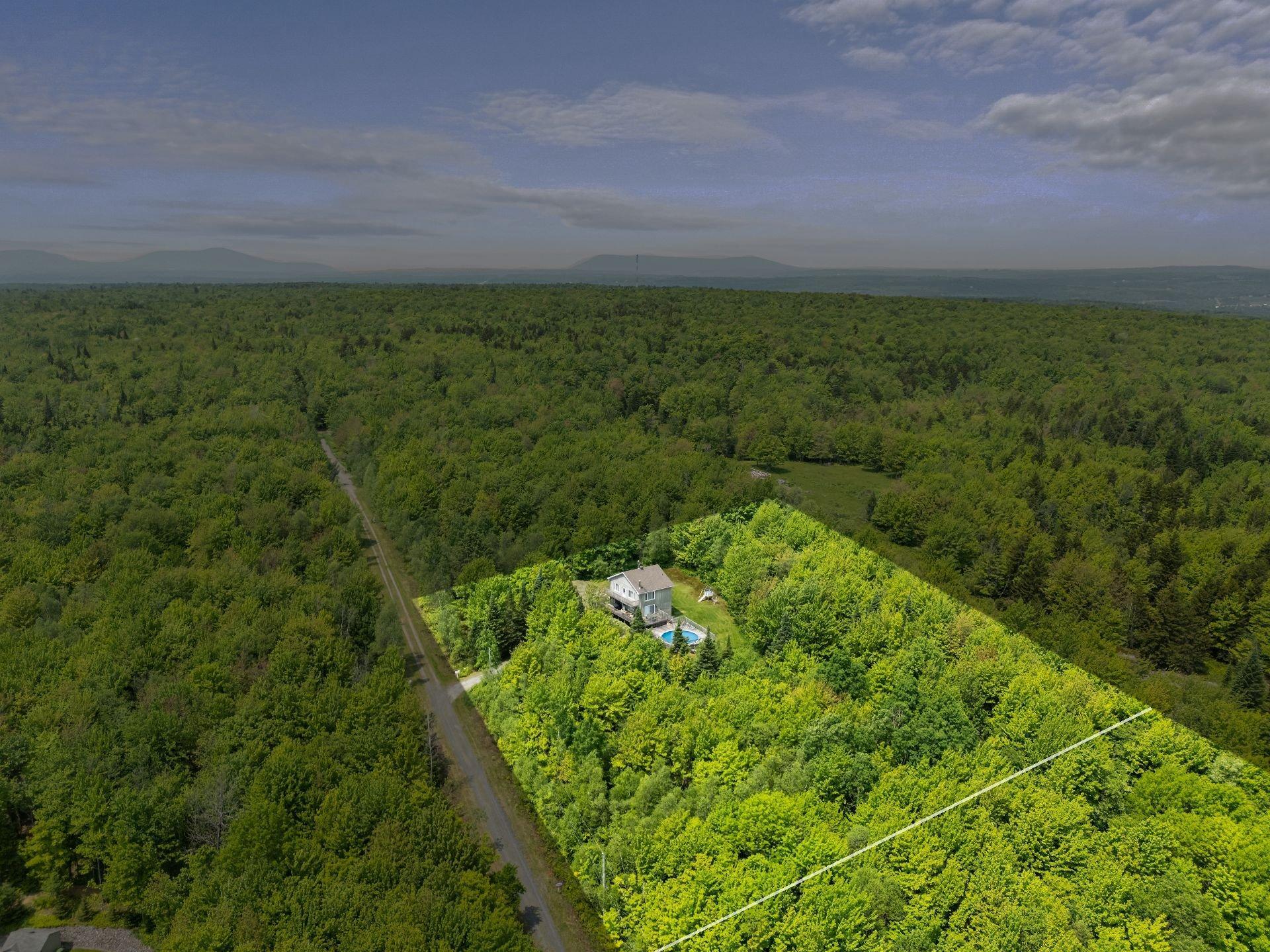 









448


Crois. Lacasse

,
Saint-Étienne-de-Bolton,




QC
J0E2E0

