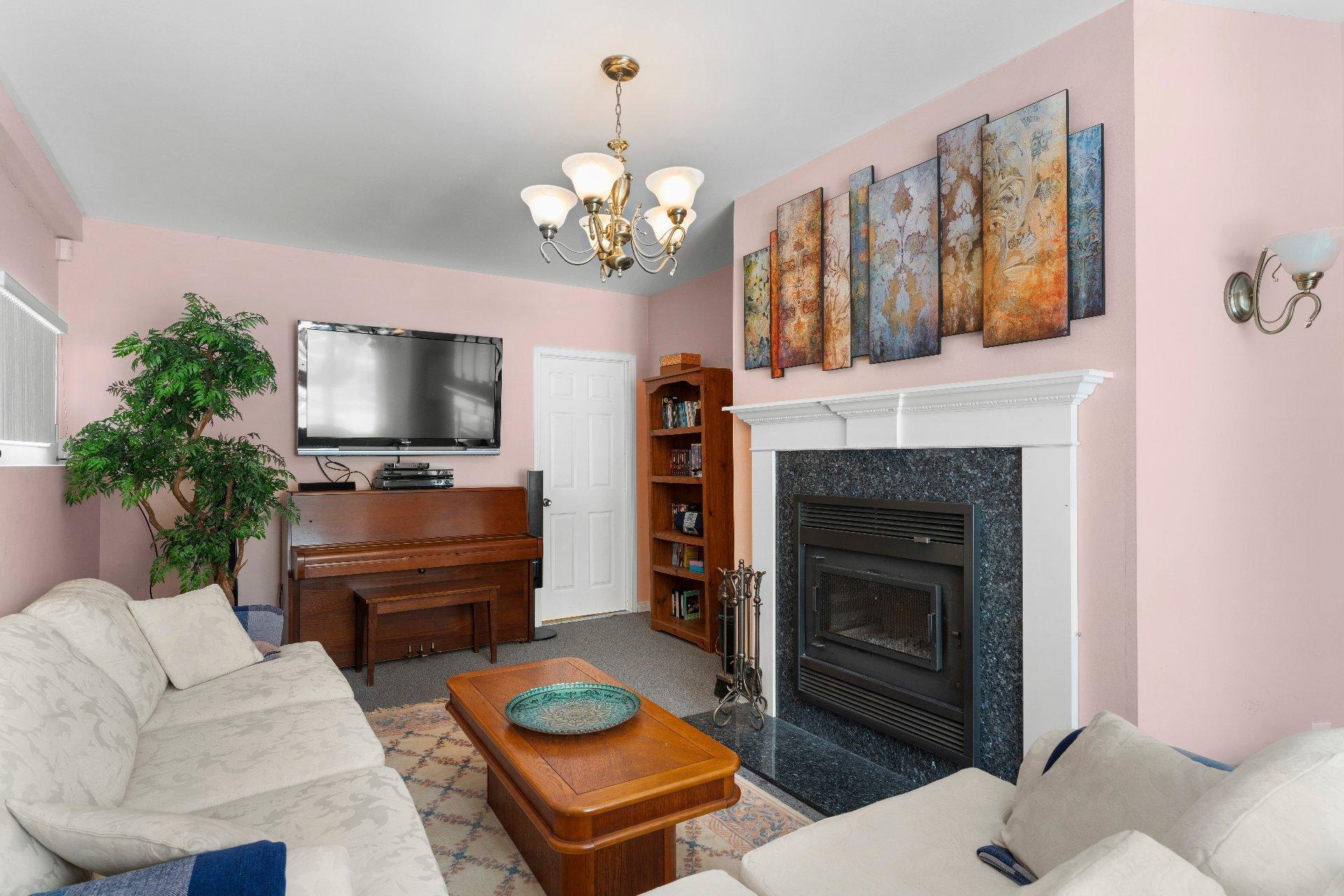 









448


Crois. Lacasse

,
Saint-Étienne-de-Bolton,




QC
J0E2E0

