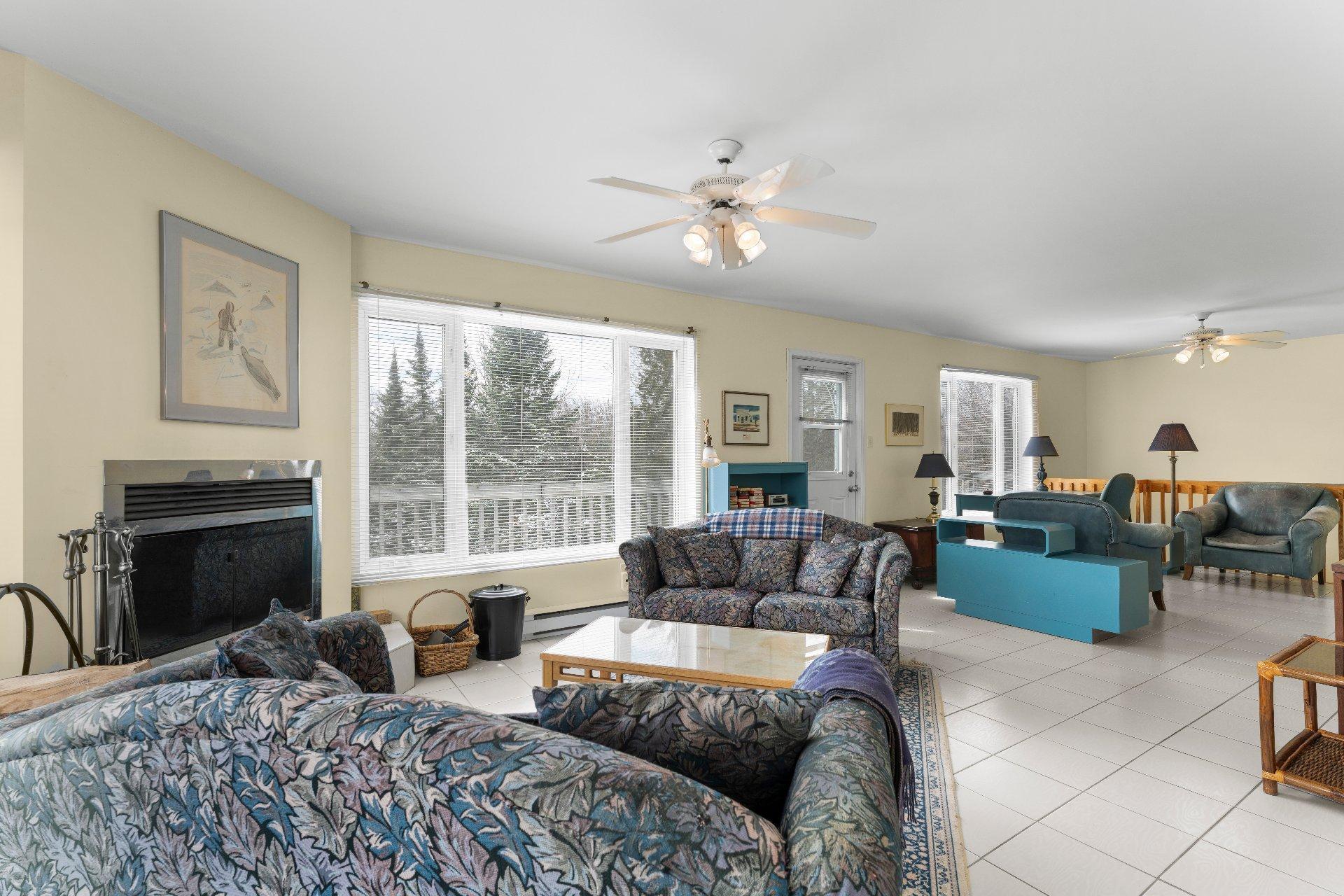 









448


Crois. Lacasse

,
Saint-Étienne-de-Bolton,




QC
J0E2E0

