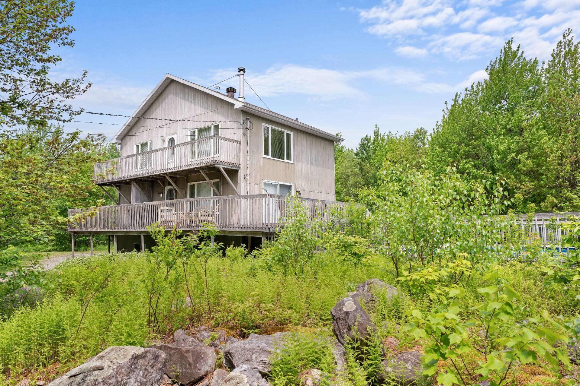 









448


Crois. Lacasse

,
Saint-Étienne-de-Bolton,




QC
J0E2E0

