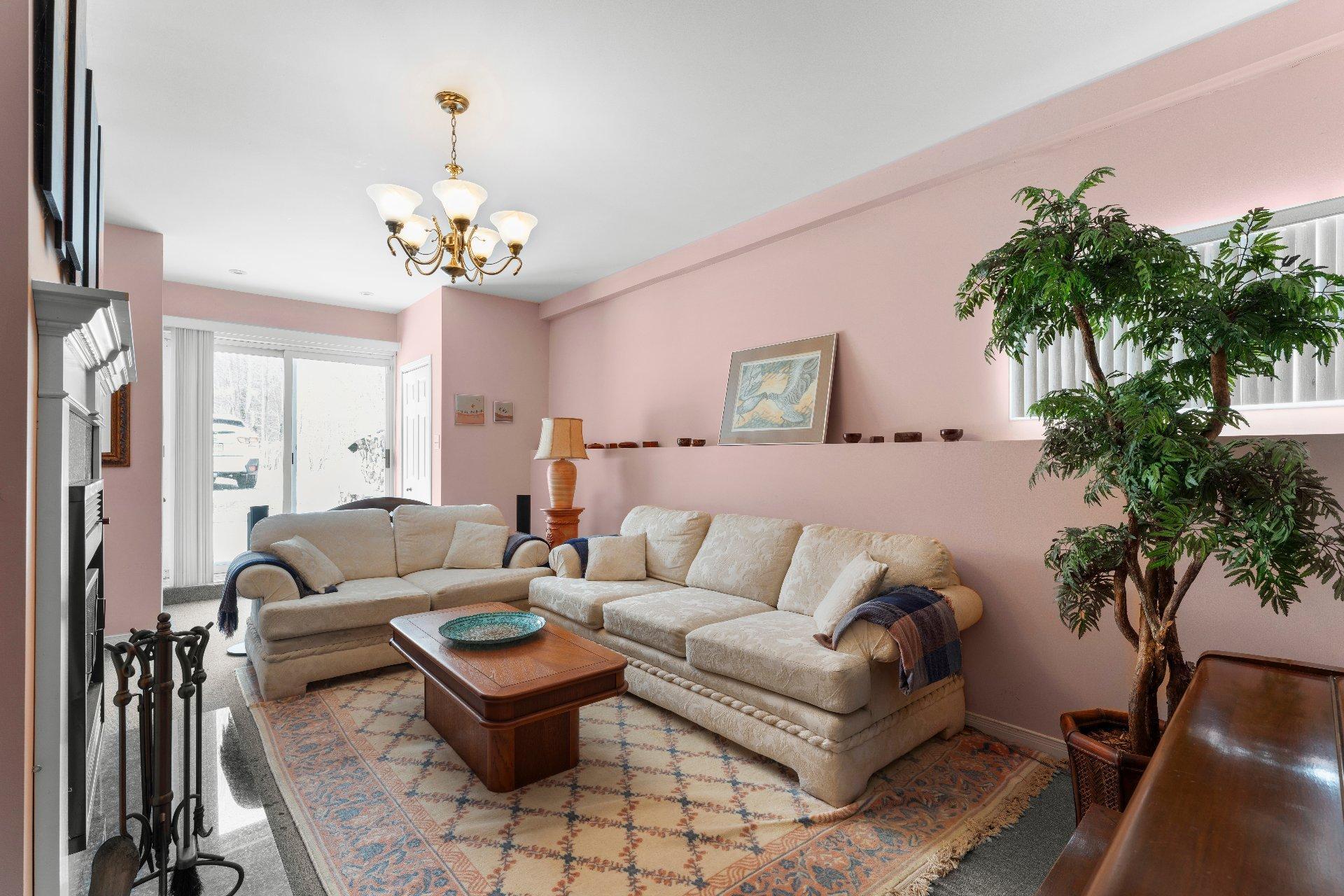 









448


Crois. Lacasse

,
Saint-Étienne-de-Bolton,




QC
J0E2E0

