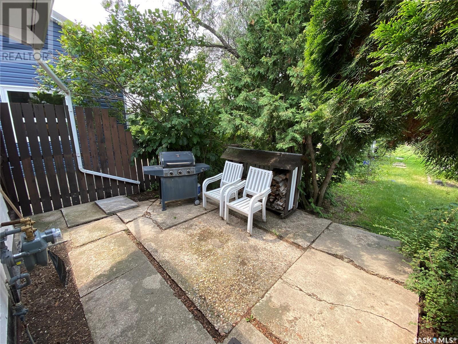 












620 4th STREET

,
Eston,




Saskatchewan
S0L1A0

