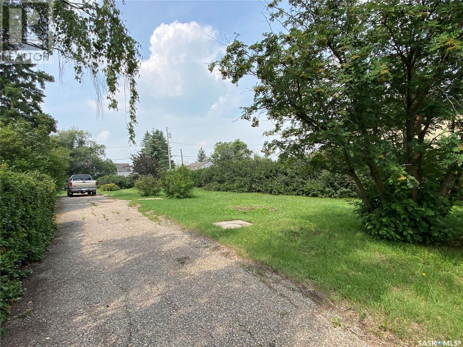 












620 4th STREET

,
Eston,




Saskatchewan
S0L1A0

