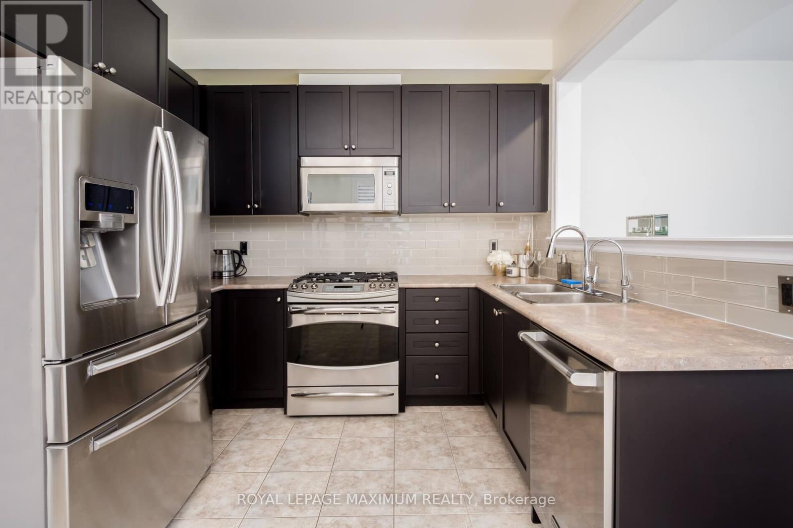 












29 HANSARD DRIVE

,
Vaughan,




Ontario
L4H0W4

