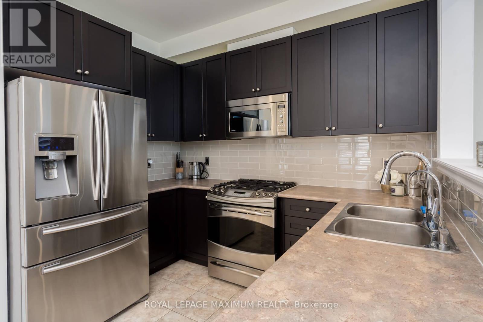












29 HANSARD DRIVE

,
Vaughan,




Ontario
L4H0W4


