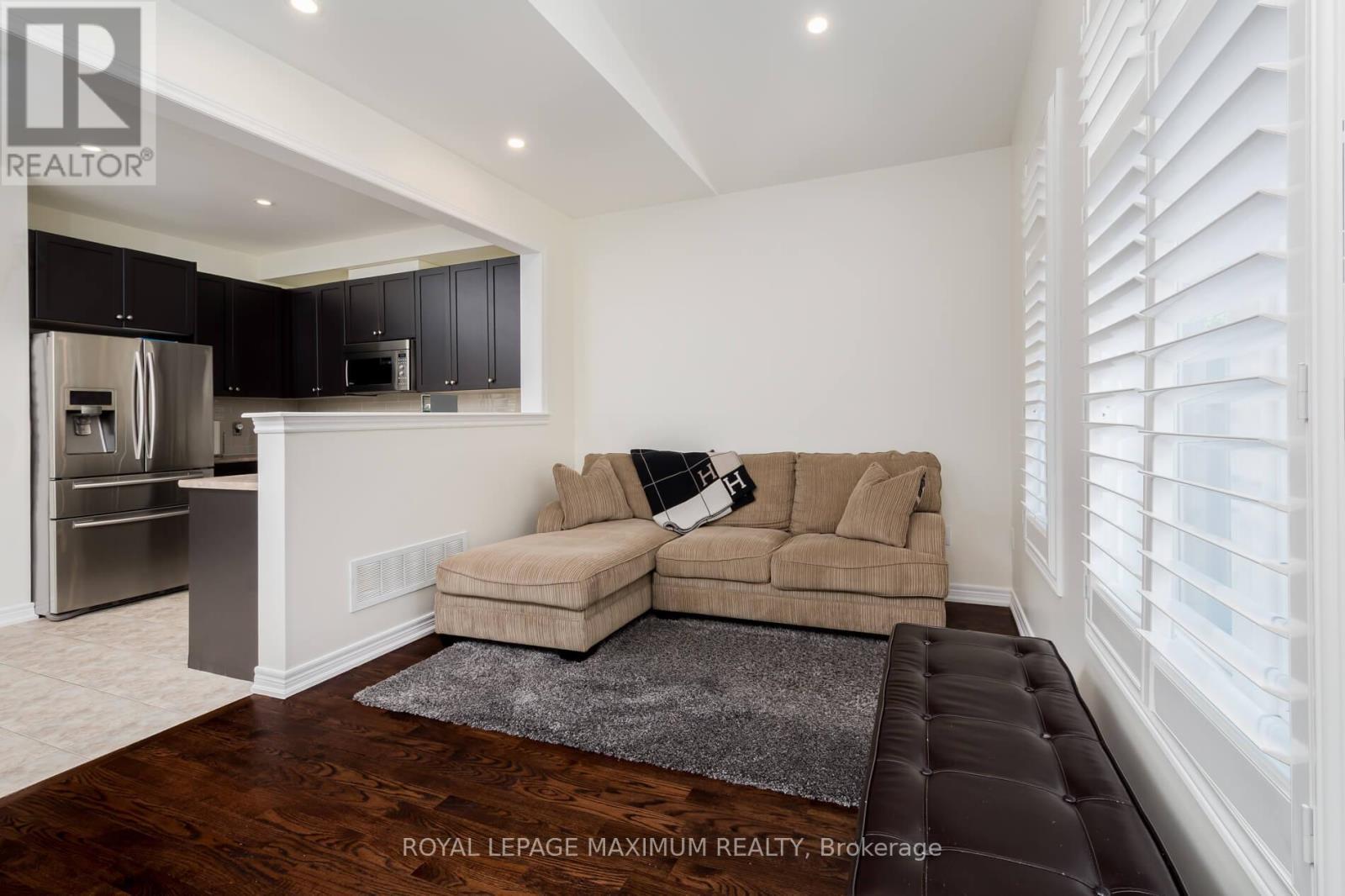 












29 HANSARD DRIVE

,
Vaughan,




Ontario
L4H0W4

