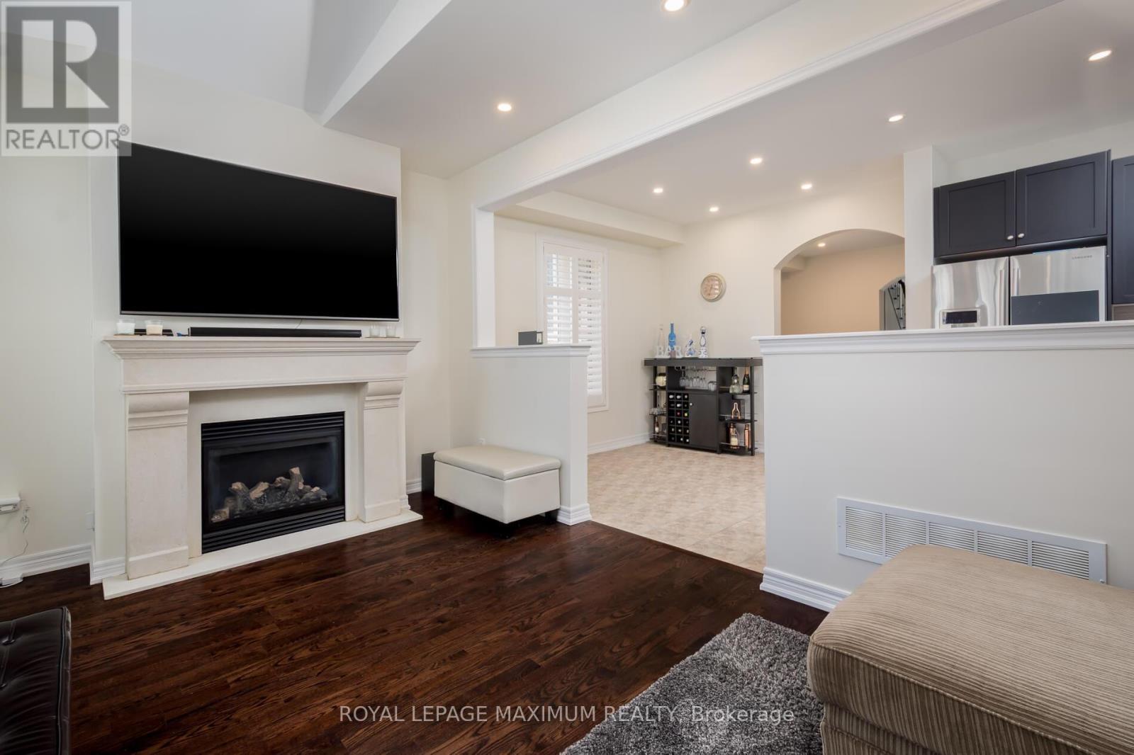 












29 HANSARD DRIVE

,
Vaughan,




Ontario
L4H0W4

