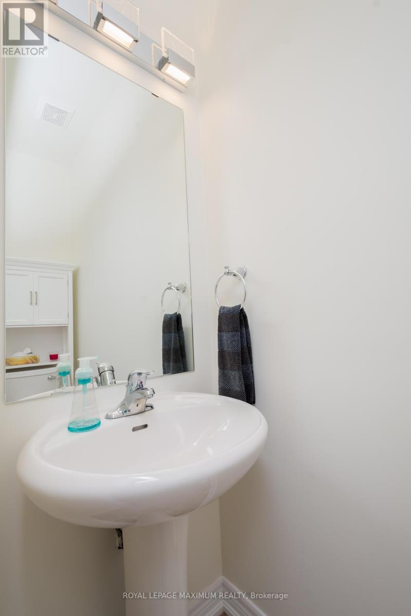 












29 HANSARD DRIVE

,
Vaughan,




Ontario
L4H0W4


