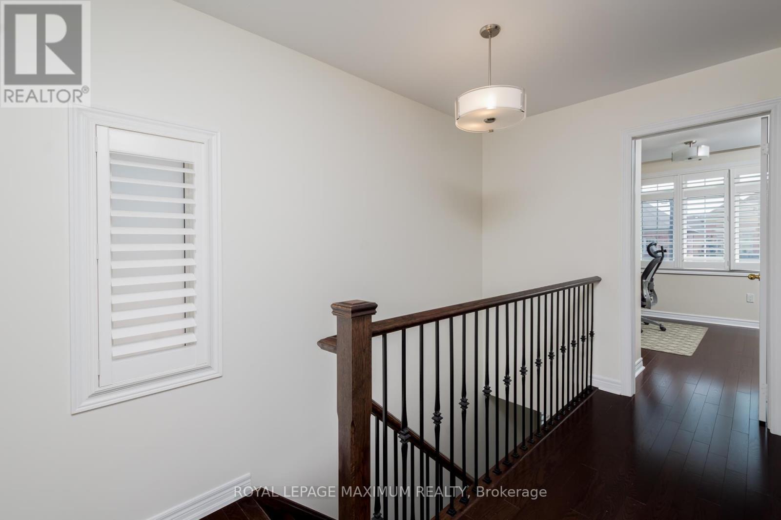 












29 HANSARD DRIVE

,
Vaughan,




Ontario
L4H0W4

