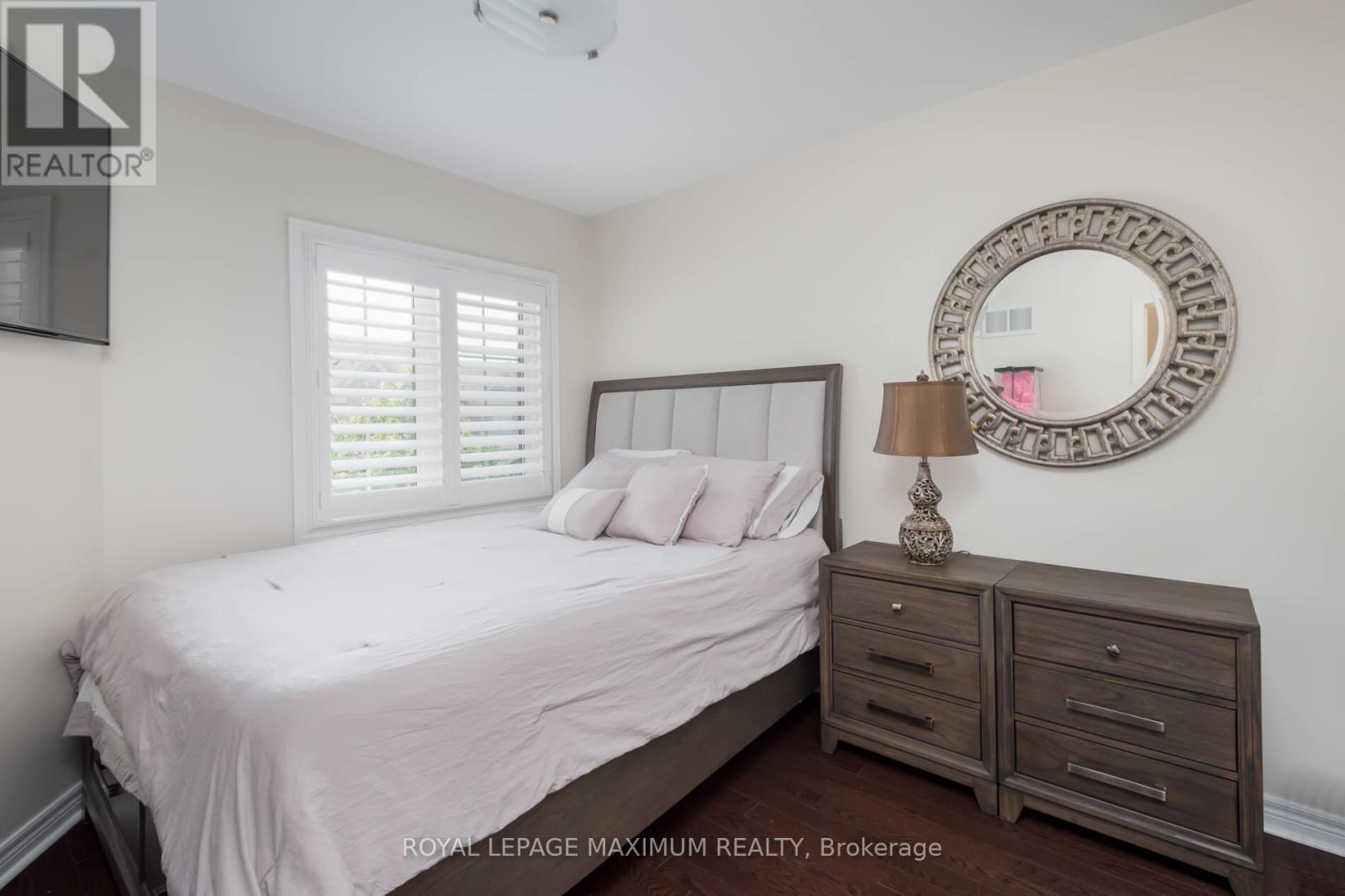 












29 HANSARD DRIVE

,
Vaughan,




Ontario
L4H0W4

