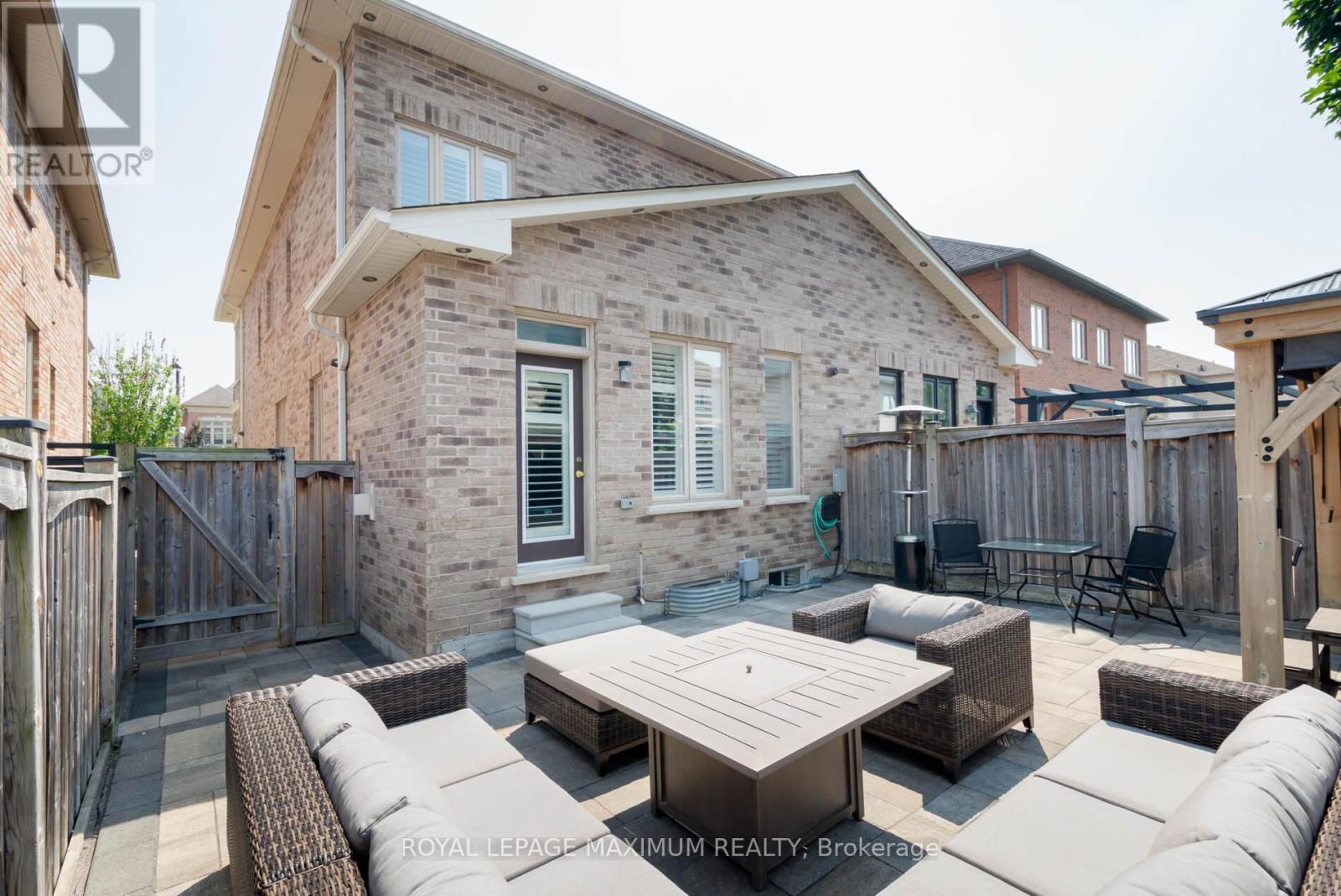 












29 HANSARD DRIVE

,
Vaughan,




Ontario
L4H0W4

