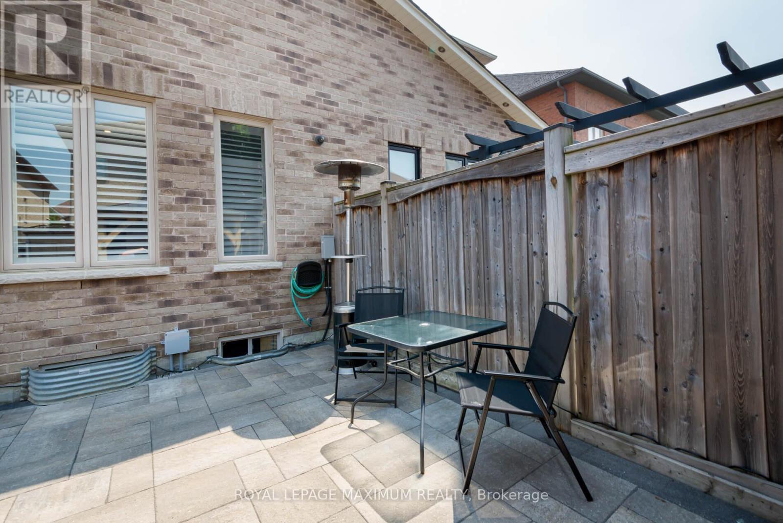 












29 HANSARD DRIVE

,
Vaughan,




Ontario
L4H0W4

