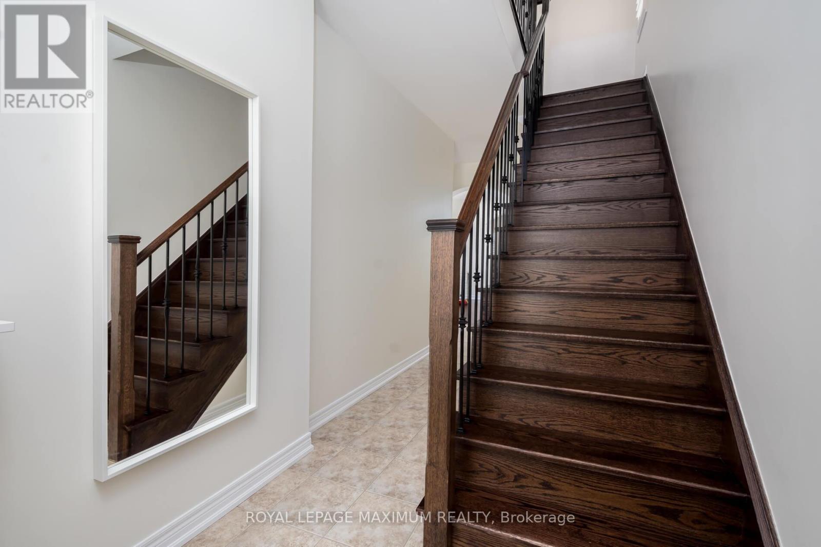 












29 HANSARD DRIVE

,
Vaughan,




Ontario
L4H0W4

